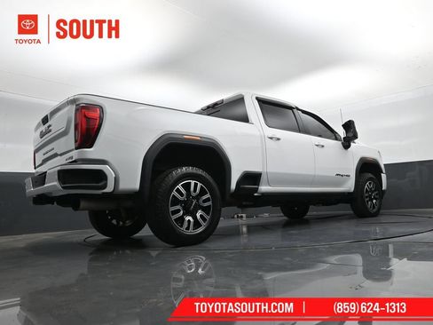 Used 2022 GMC Sierra 2500 AT4 w/ AT4 Premium Plus Package AWD/4WD image 43