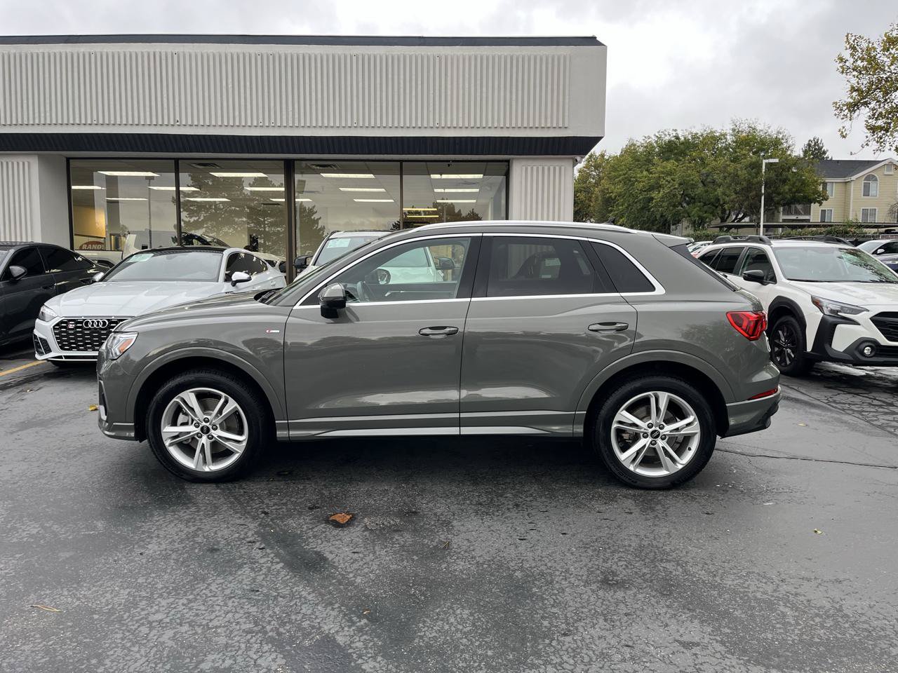 Used 2024 Audi Q3 2.0T Premium Plus w/ Premium Plus Package AWD/4WD image 17