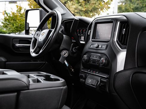 Used 2020 Chevrolet Silverado 3500 W/T w/ WT Convenience Package image 33