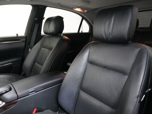 Used 2011 Mercedes-Benz S 550 image 10
