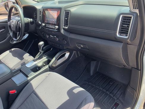Used 2023 Nissan Frontier SV w/ SV Convenience Package AWD/4WD image 23