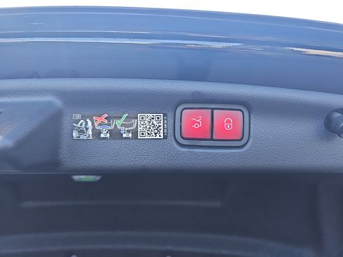 Certified 2026 Mercedes-Benz C 300 Sedan image 15