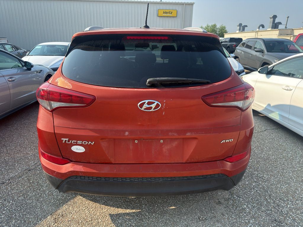 Used 2016 Hyundai Tucson SE w/ Option Group 02 AWD/4WD image 5