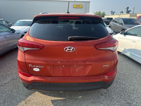 Used 2016 Hyundai Tucson SE w/ Option Group 02 AWD/4WD image 5