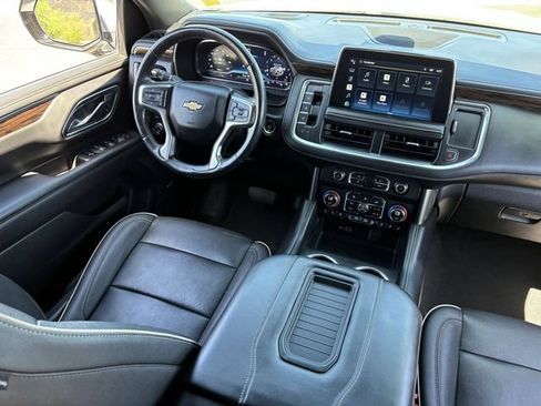 Used 2022 Chevrolet Tahoe Premier AWD/4WD image 13