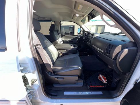 Used 2014 Chevrolet Silverado 2500 LT w/ Z71 Appearance Package image 12