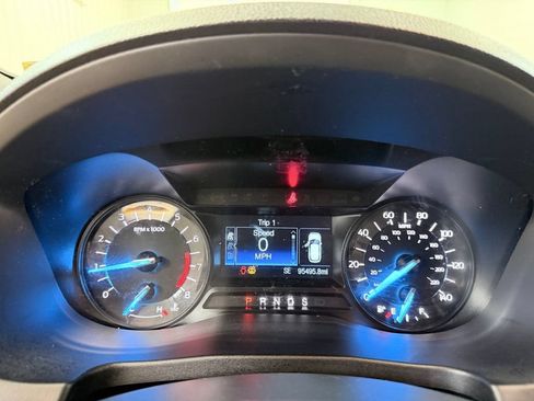 Used 2018 Ford Explorer FWD image 39