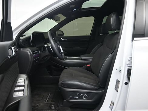 Used 2025 Hyundai Palisade Calligraphy AWD/4WD image 23