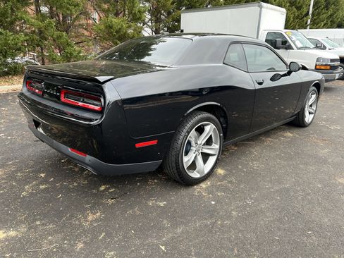 Used 2015 Dodge Challenger SXT w/ Super Sport Group (SS/T) image 10