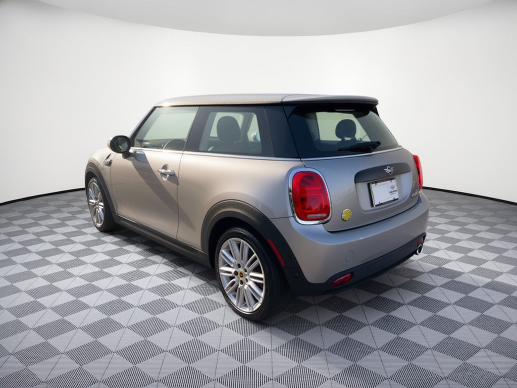 Used 2024 MINI Cooper SE FWD image 3