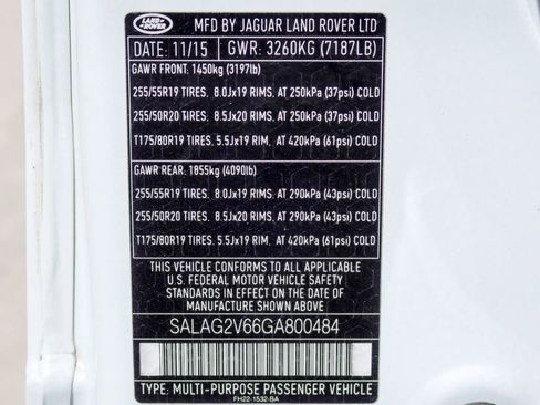 Used 2016 Land Rover LR4 HSE AWD/4WD image 8