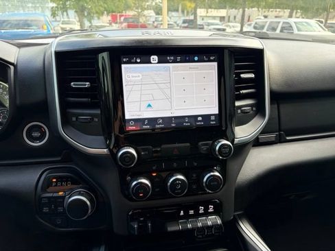 Used 2022 RAM 1500 Big Horn AWD/4WD image 17