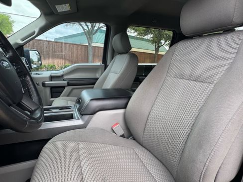 Used 2020 Ford F150 XLT w/ Equipment Group 302A Luxury AWD/4WD image 21