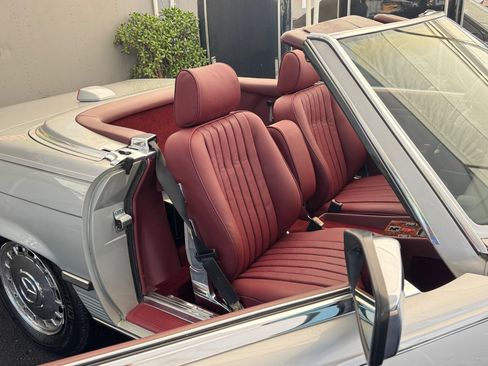 Used 1987 Mercedes-Benz 560 SL image 20