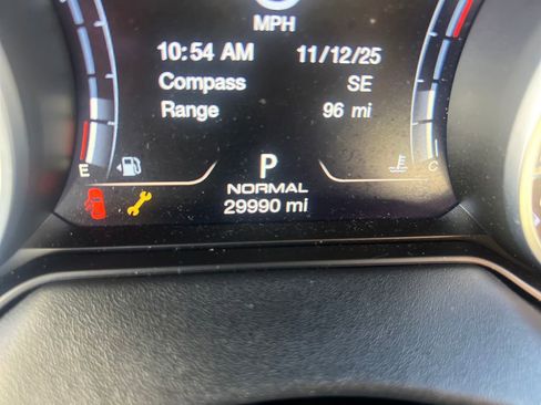 Used 2022 Maserati Levante GT image 16