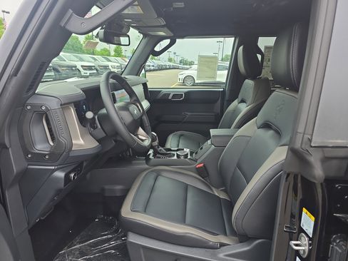 New 2026 Ford Bronco Outer Banks AWD/4WD image 12