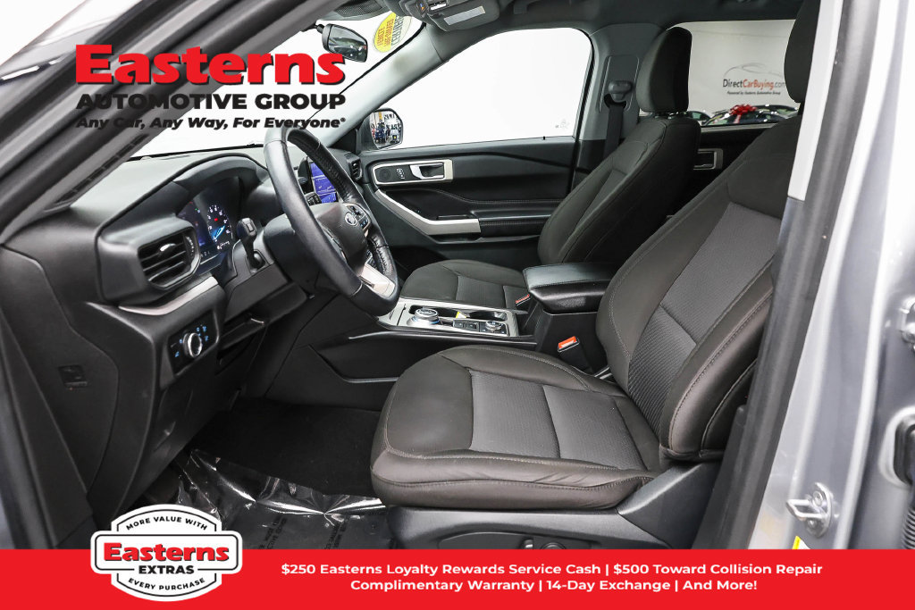 Used 2023 Ford Explorer XLT AWD/4WD image 15