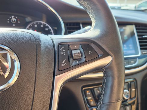 Used 2018 Buick Encore Premium image 24