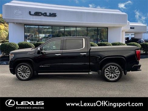 Used 2023 GMC Sierra 1500 Denali Ultimate image 2