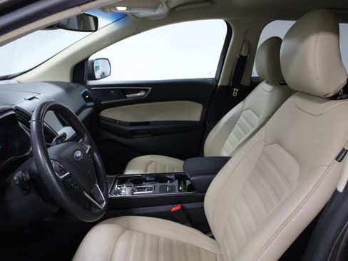 Used 2019 Ford Edge SEL w/ Equipment Group 201A FWD image 18
