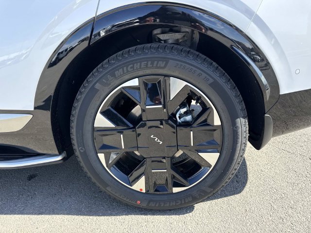 Certified 2026 Kia Sportage SX FWD image 26