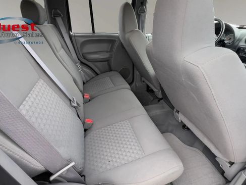 Used 2006 Jeep Liberty Sport AWD/4WD image 18