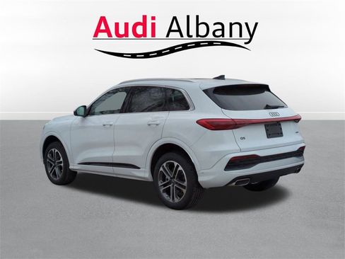 New 2025 Audi Q5 Premium image 4
