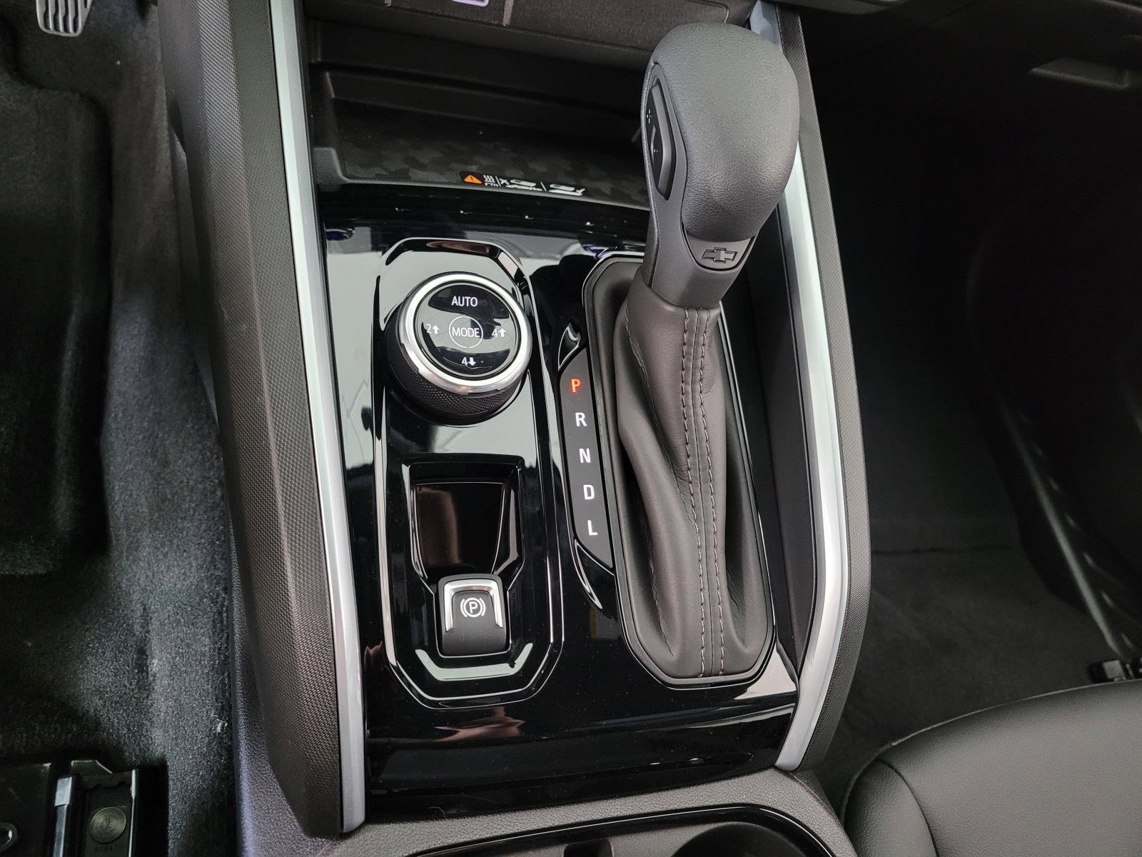 New 2026 Chevrolet Colorado Trail Boss w/ Midnight Edition AWD/4WD image 19