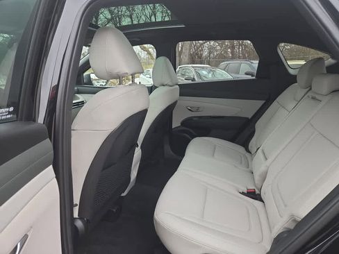 Used 2025 Hyundai Tucson Limited image 9
