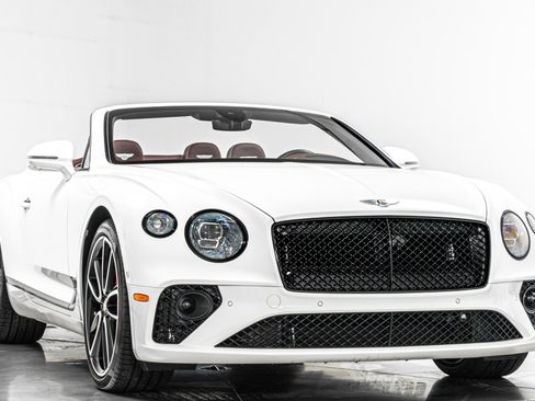 Used 2020 Bentley Continental GT V8 First Edition AWD/4WD image 3