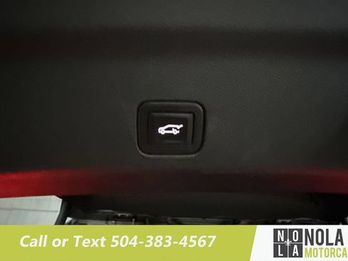 Used 2022 GMC Yukon XL SLT w/ SLT Premium Package RWD image 34