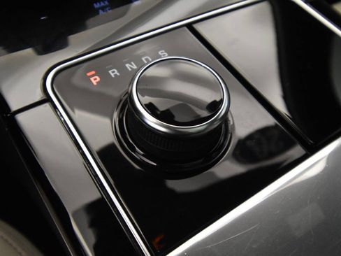 Used 2020 Land Rover Range Rover Velar S image 19