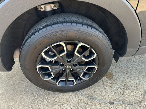 Used 2024 Hyundai Santa Cruz SEL image 8