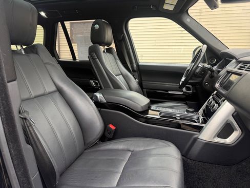 Used 2016 Land Rover Range Rover HSE image 10
