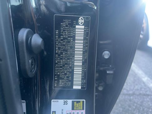 Used 2025 Toyota Corolla LE FWD image 28