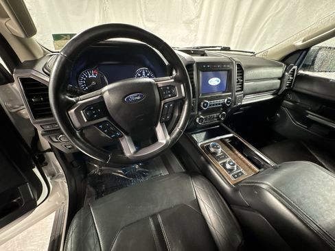 Used 2019 Ford Expedition Max Platinum image 8