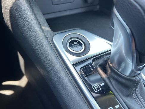 Used 2023 Nissan Sentra SV FWD image 32