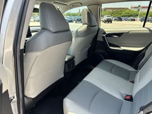Used 2021 Toyota RAV4 XLE Premium FWD image 21