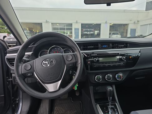 Used 2014 Toyota Corolla L FWD image 13