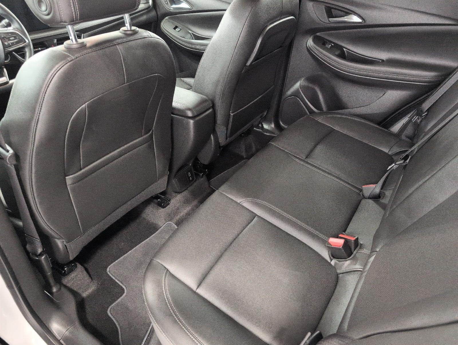 Used 2024 Buick Encore GX Sport Touring w/ Experience Buick Package FWD image 21