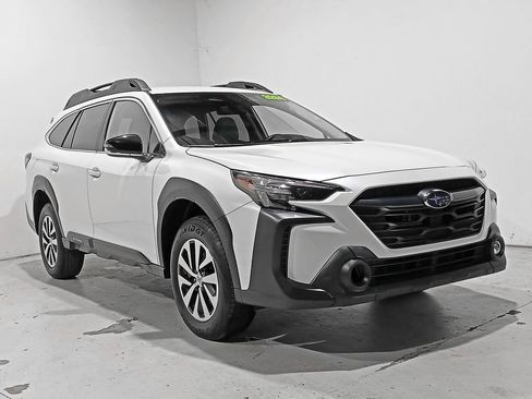 Used 2024 Subaru Outback Premium AWD/4WD image 33