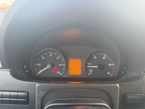 Used 2018 Mercedes-Benz Sprinter 2500 image 39