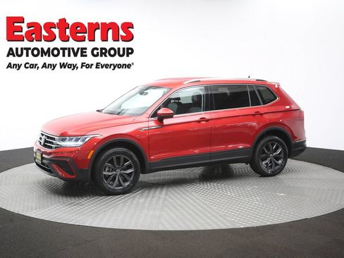 Used 2023 Volkswagen Tiguan SE AWD/4WD image 55