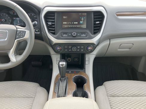 Used 2017 GMC Acadia SLE w/ Driver Alert Package I image 16