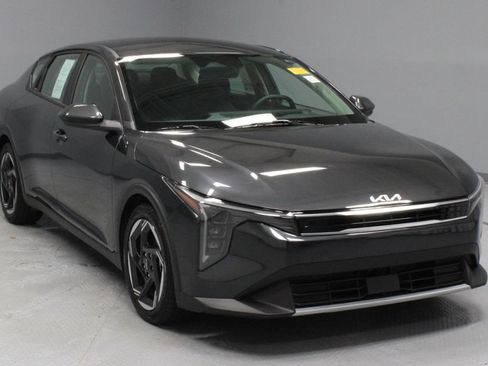 Used 2025 Kia K4 EX FWD image 1