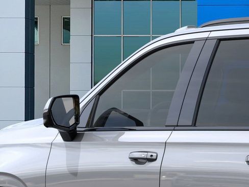 New 2026 Chevrolet Suburban RST AWD/4WD image 12