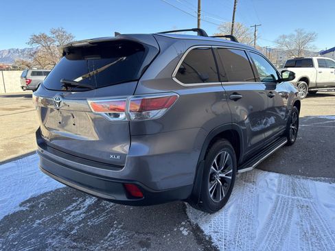Used 2016 Toyota Highlander XLE image 7
