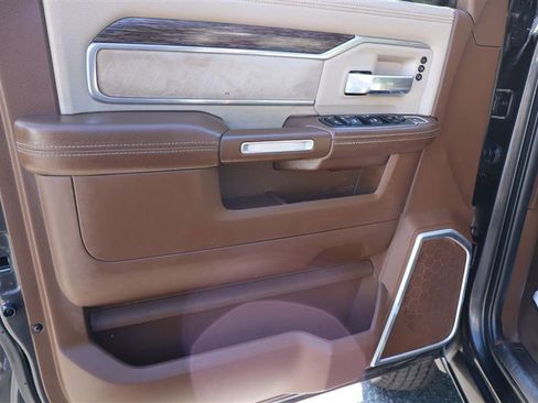 Used 2019 RAM 3500 Laramie image 8