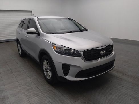 Used 2019 Kia Sorento L FWD image 13