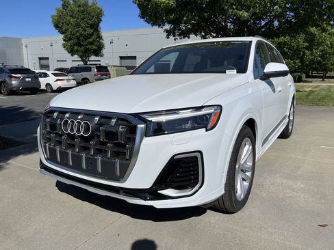 Used 2026 Audi Q7 3.0T Premium Plus w/ Premium Plus Package image 6